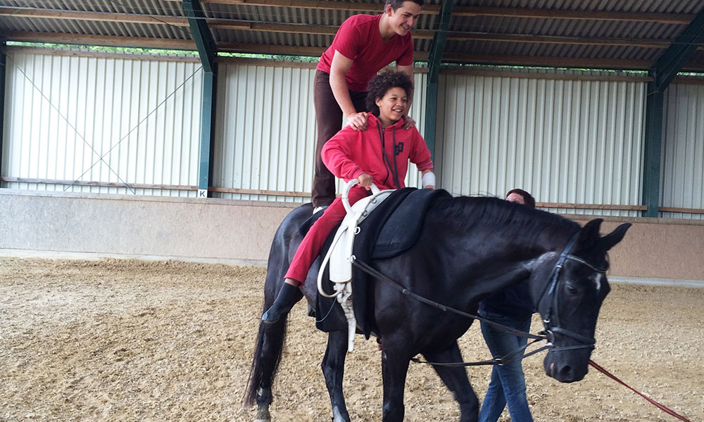 Reiten und vieles mehr … für Jungen und Mädchen Reiten und vieles mehr … für Jungen und Mädchen